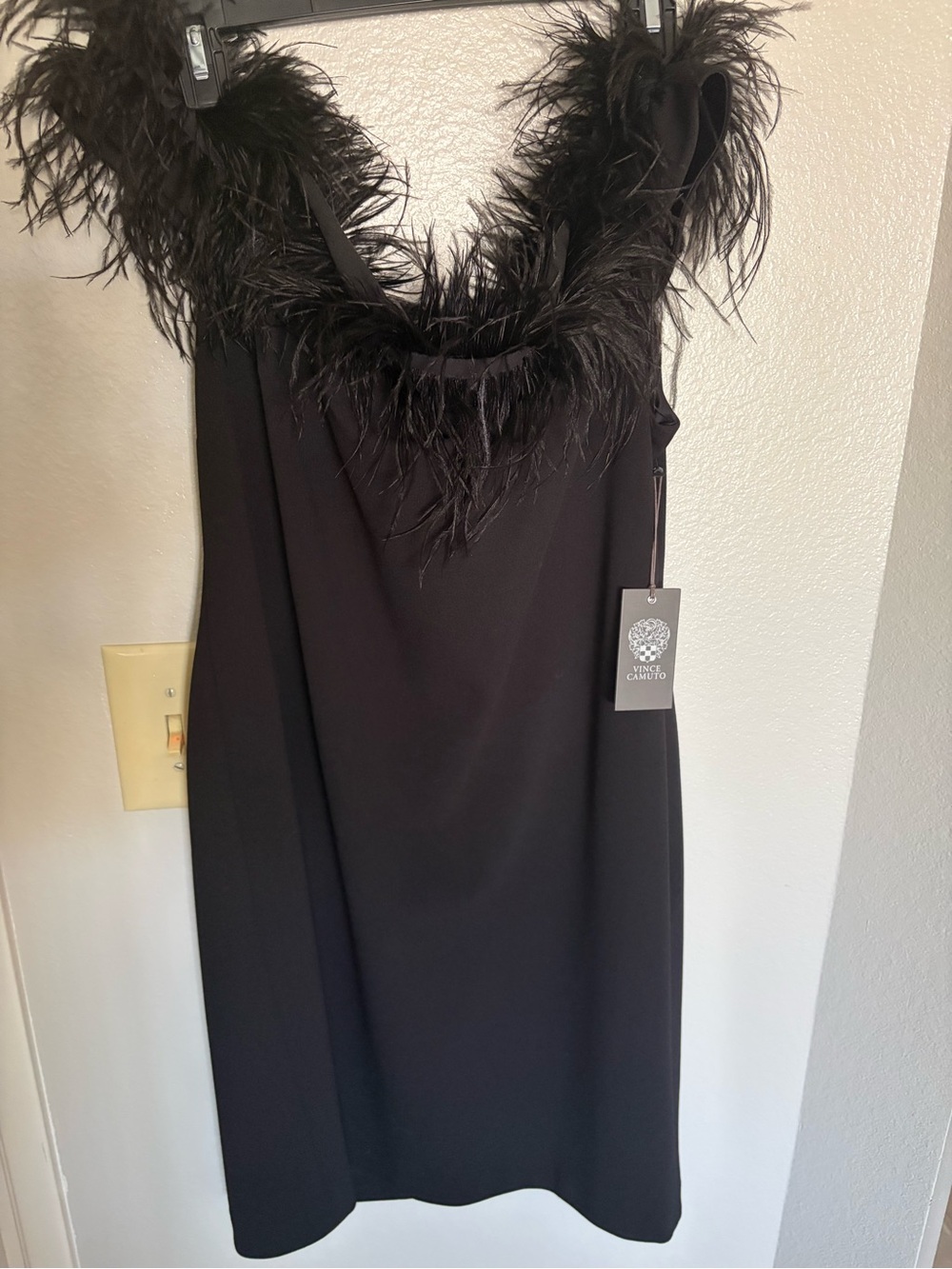 Vince Camuto Black Feather-Trim Evening dress fully lined